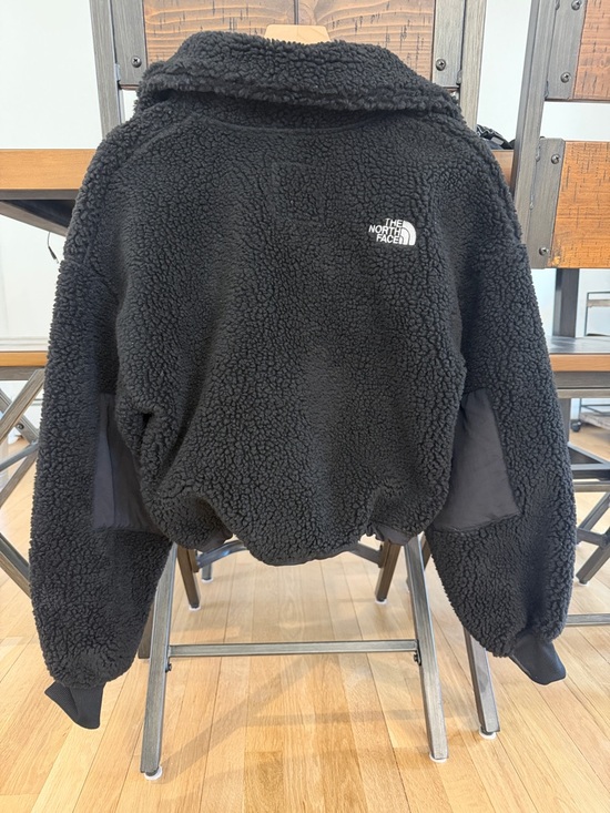 The North Face Jackets & Blazers - The North Face Black Sherpa Fleece Jacket